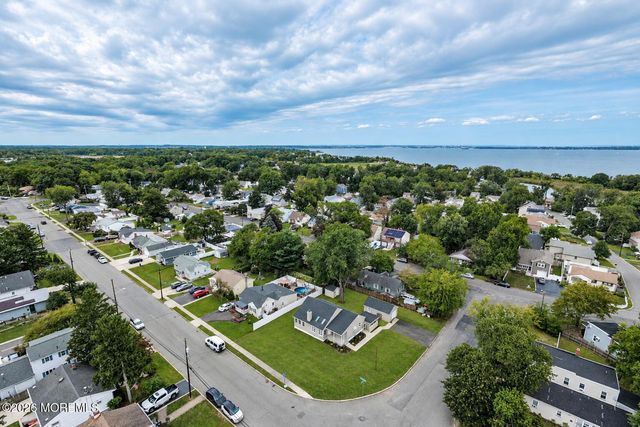 856 E Concourse, Aberdeen, NJ 07735
