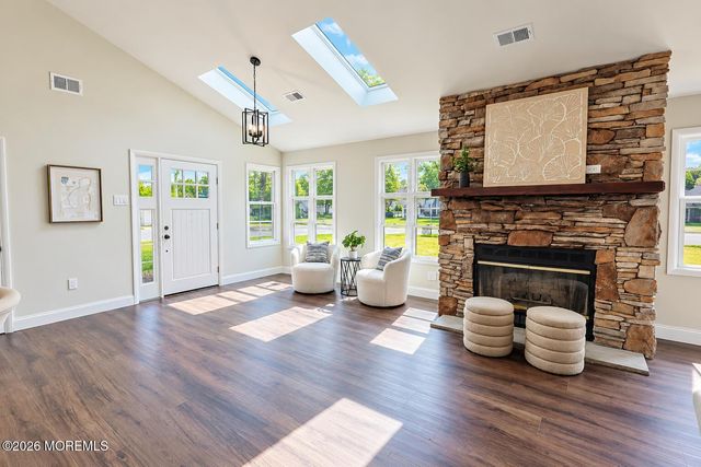 856 E Concourse, Aberdeen, NJ 07735