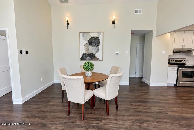 856 E Concourse, Aberdeen, NJ 07735