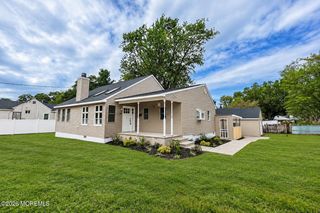 856 E Concourse, Aberdeen, NJ 07735
