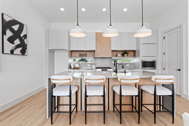 5507 Hershe Street, Houston, TX 77020