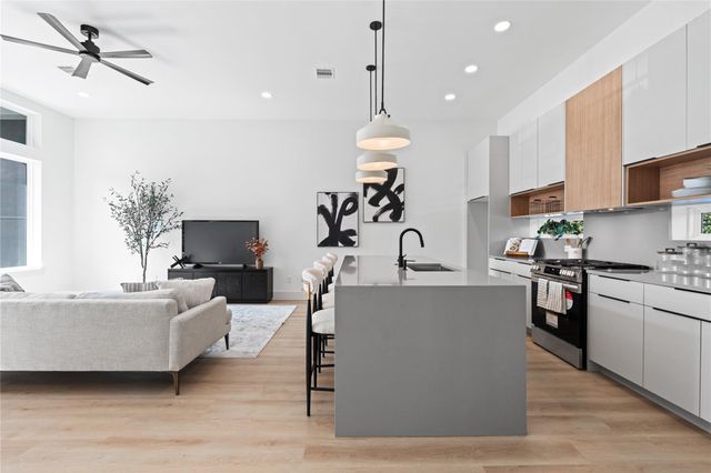 5507 Hershe Street, Houston, TX 77020