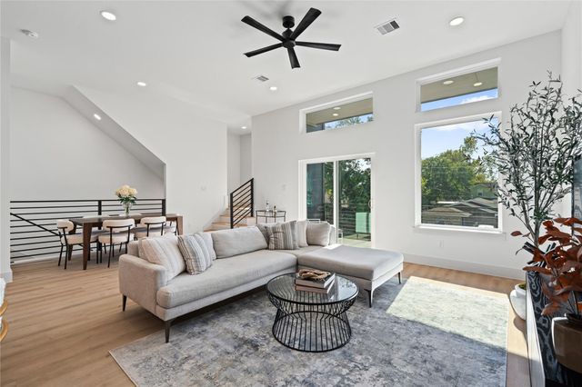 5507 Hershe Street, Houston, TX 77020