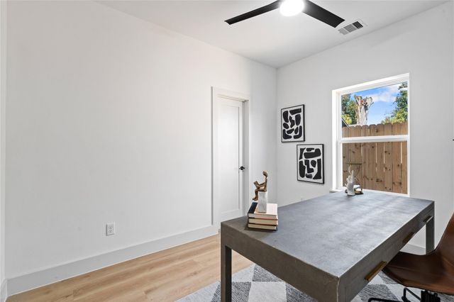 5507 Hershe Street, Houston, TX 77020