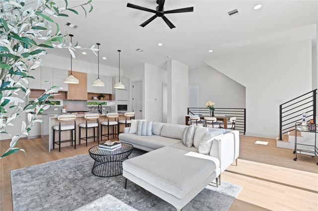 5507 Hershe Street, Houston, TX 77020