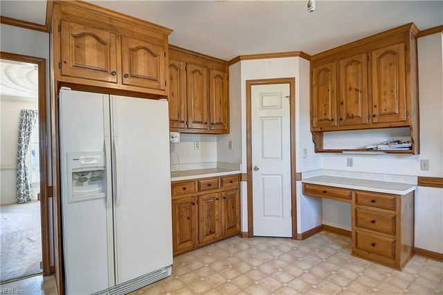 1664 Grey Friars CHSE, Virginia Beach, VA 23456