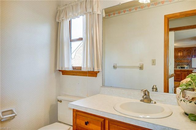 1664 Grey Friars CHSE, Virginia Beach, VA 23456