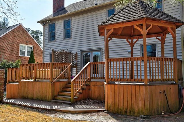 1664 Grey Friars CHSE, Virginia Beach, VA 23456