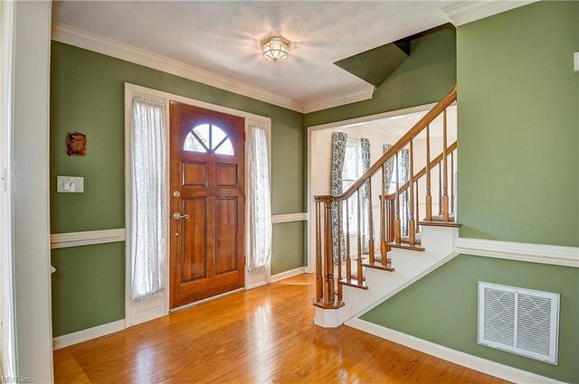 1664 Grey Friars CHSE, Virginia Beach, VA 23456