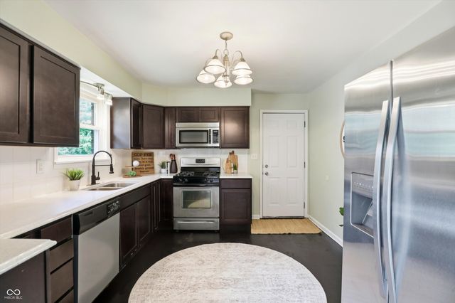 5814 N 400 W, Sharpsville, IN 46068