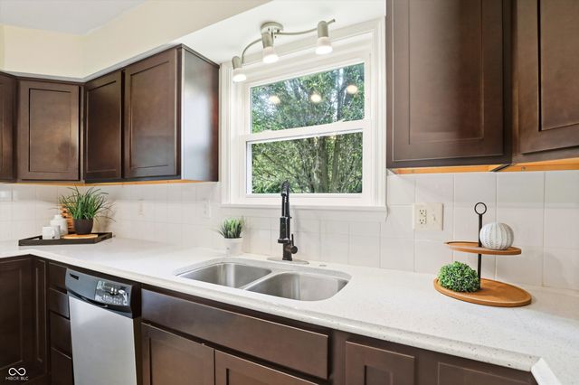 5814 N 400 W, Sharpsville, IN 46068