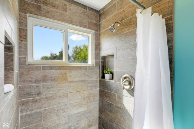 5814 N 400 W, Sharpsville, IN 46068