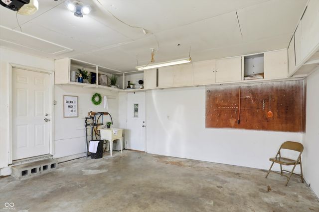 5814 N 400 W, Sharpsville, IN 46068