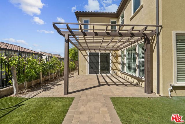 20736 Spruce Circle, Porter Ranch, CA 91326