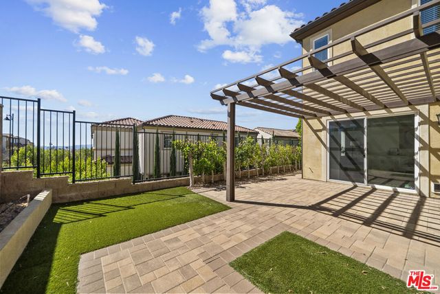 20736 Spruce Circle, Porter Ranch, CA 91326