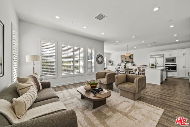 20736 Spruce Circle, Porter Ranch, CA 91326