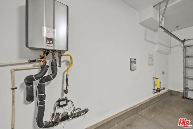 20736 Spruce Circle, Porter Ranch, CA 91326