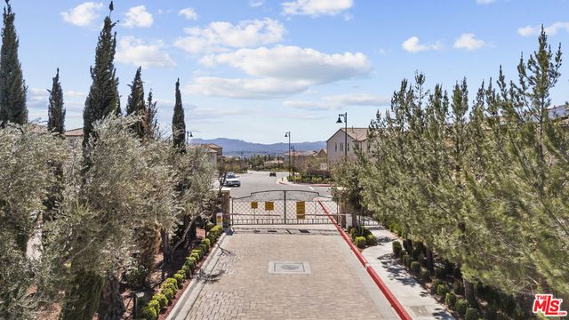 20736 Spruce Circle, Porter Ranch, CA 91326