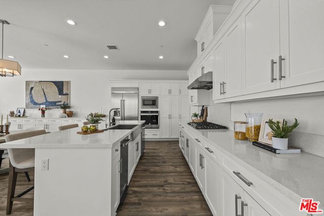 20736 Spruce Circle, Porter Ranch, CA 91326