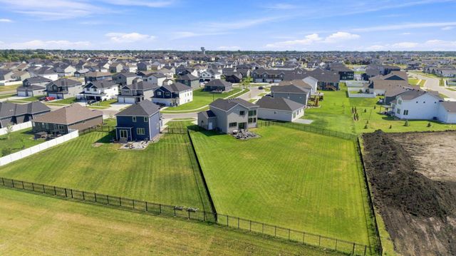 6759 28th Street S, Fargo, ND 58104