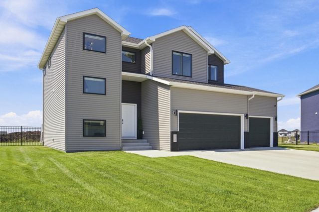 6759 28th Street S, Fargo, ND 58104