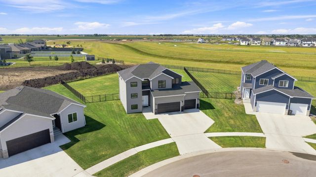 6759 28th Street S, Fargo, ND 58104