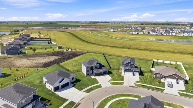 6759 28th Street S, Fargo, ND 58104