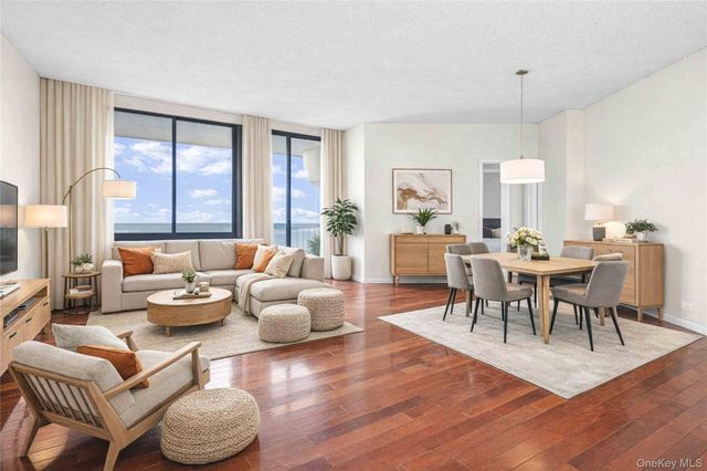 13835 Elder Avenue Penthouse F, Flushing, NY 11355