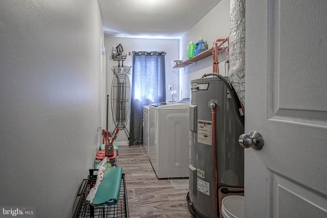24 PEACHTON LN, Sicklerville, NJ 08081