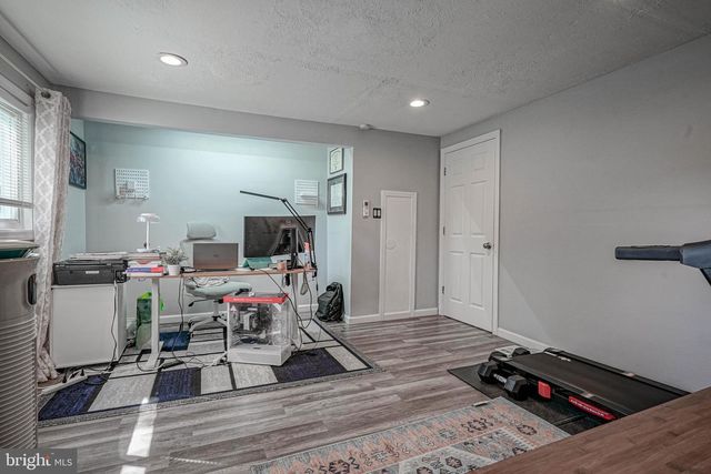 24 PEACHTON LN, Sicklerville, NJ 08081