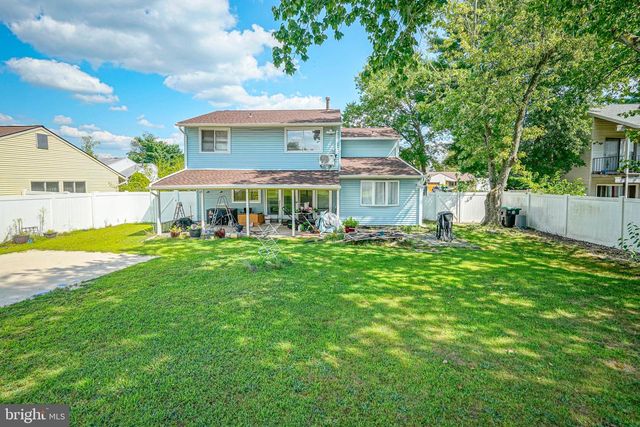 24 PEACHTON LN, Sicklerville, NJ 08081