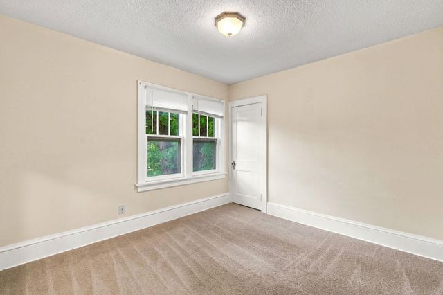 1019 Sherburne Avenue, Saint Paul, MN 55104