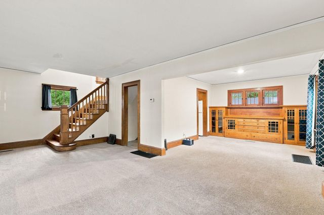 1019 Sherburne Avenue, Saint Paul, MN 55104