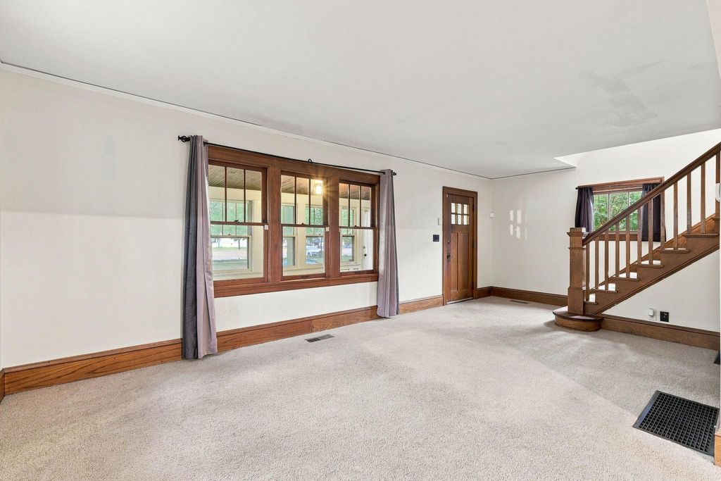 1019 Sherburne Avenue, Saint Paul, MN 55104 — photo 3