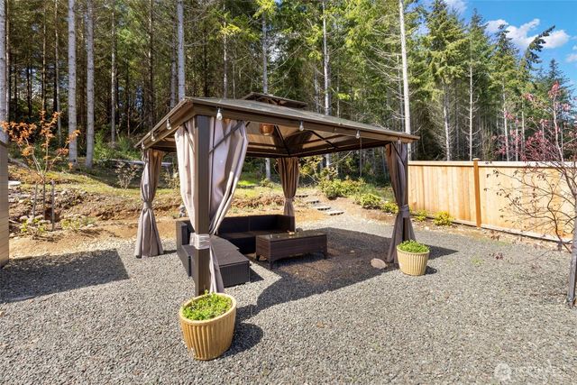 5493 Skyfall Place NW, Bremerton, WA 98312