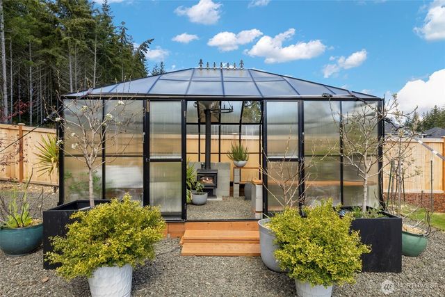 5493 Skyfall Place NW, Bremerton, WA 98312