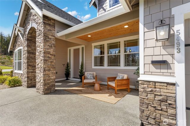 5493 Skyfall Place NW, Bremerton, WA 98312