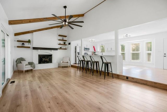 16612 Kentucky Road, Belton, MO 64012
