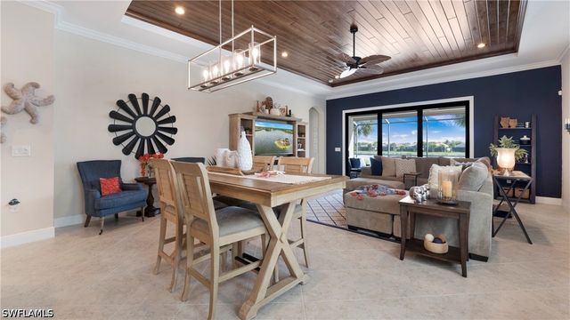 1410 Redona WAY, Naples, FL 34113