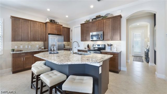1410 Redona WAY, Naples, FL 34113
