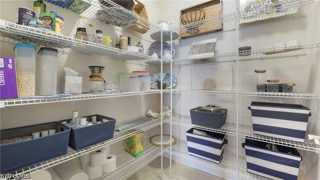 1410 Redona WAY, Naples, FL 34113