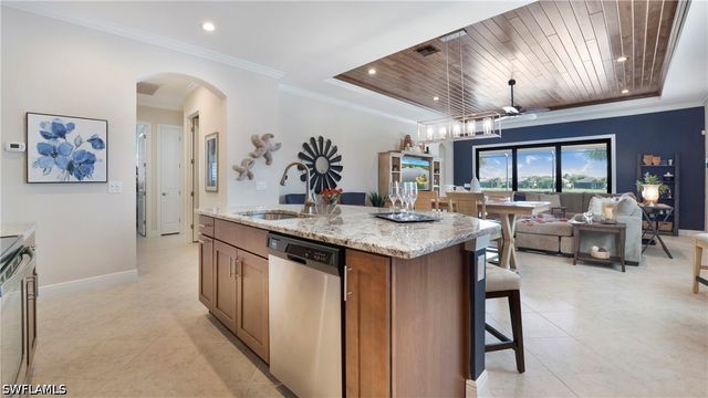 1410 Redona WAY, Naples, FL 34113