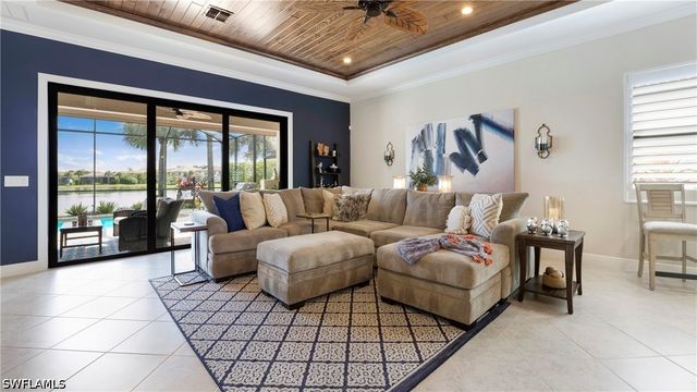 1410 Redona WAY, Naples, FL 34113