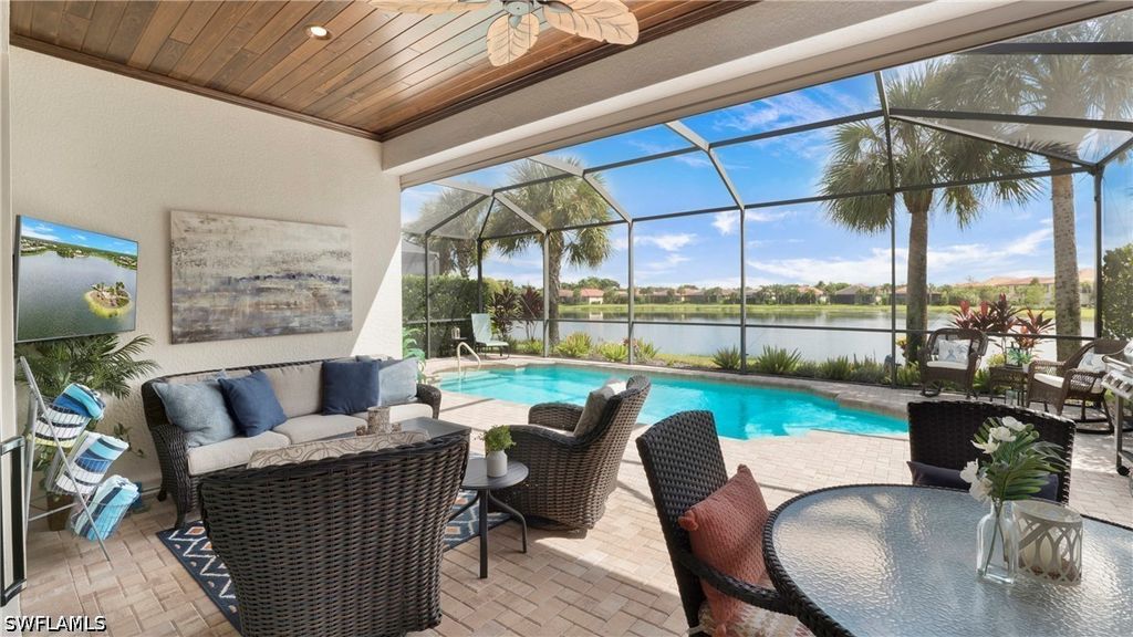 1410 Redona WAY, Naples, FL 34113