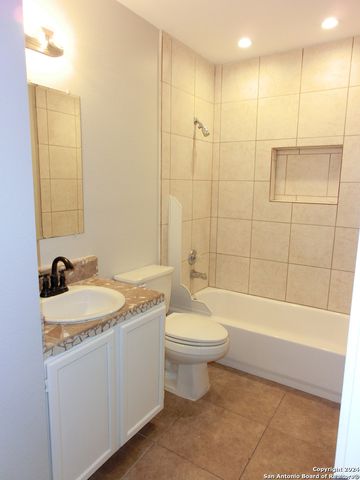 15815 PLEASANT WELL DR, San Antonio, TX 78247