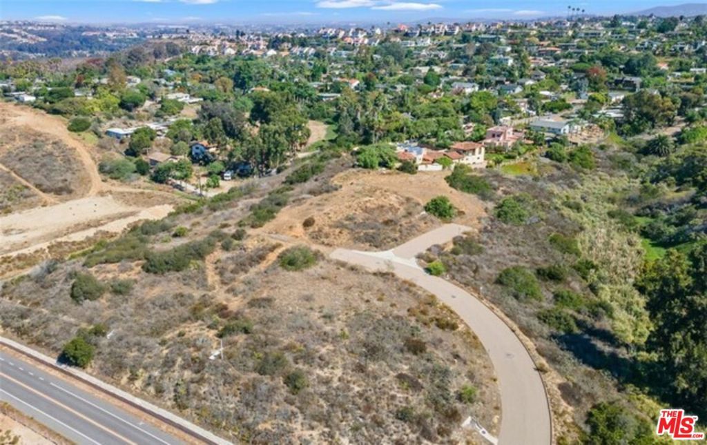 Image 2 of property listing at 0 Christine, Encinitas, CA 92024