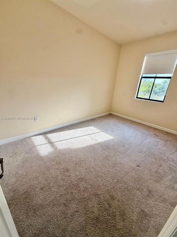 8965 NW 98th Avenue ., Doral, FL 33178