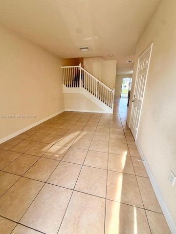 8965 NW 98th Avenue ., Doral, FL 33178