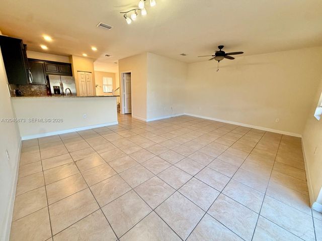 8965 NW 98th Avenue ., Doral, FL 33178