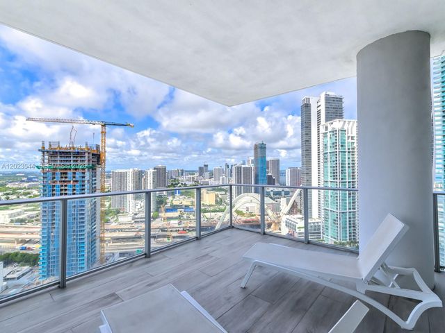 851 NE 1st Ave 3201, Miami, FL 33132